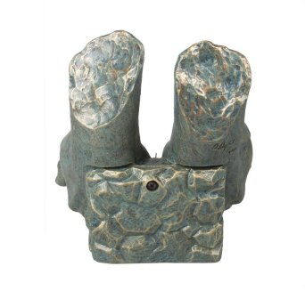 Скульптурная композиция \"Время в руках\"