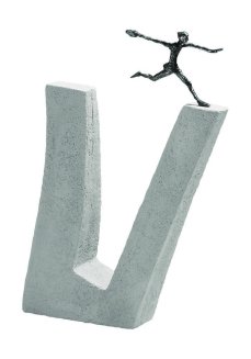 Скульптурная композиция \"Преодолевая трудности\"