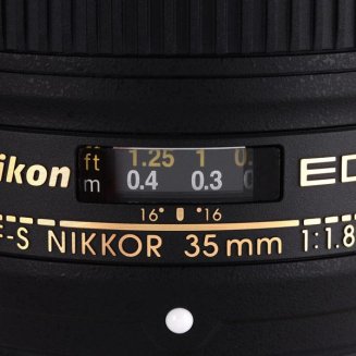 Объектив премиум Nikon AF-S NIKKOR 35mm f/1.8G ED