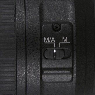 Объектив Nikon AF-S DX Nikkor 35mm f/1.8G